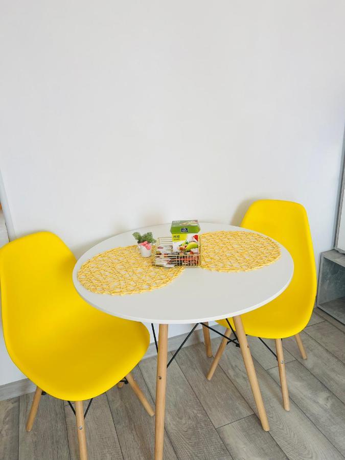 Miha Modern And Central Apartament Arad Ngoại thất bức ảnh